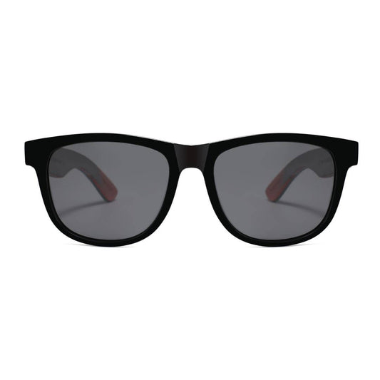 ollie Black sunglasses with dark lenses on a white background